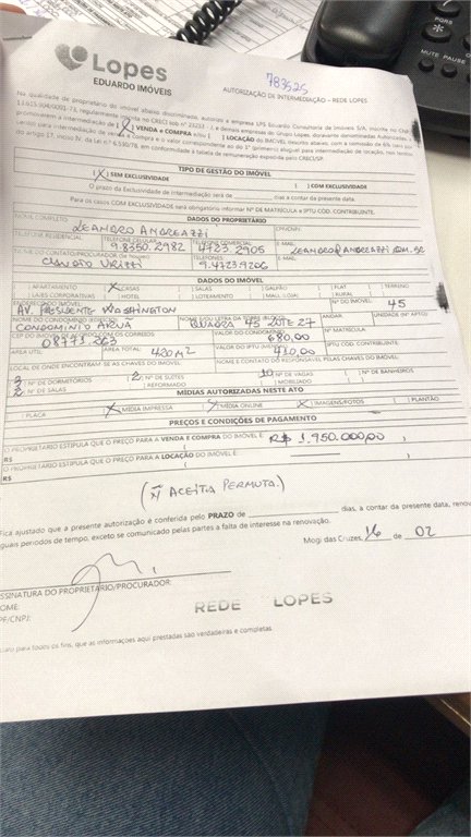 Casa à venda com 4 quartos, sendo 2 suítes, no condomínio Aruã, Mogi das Cruzes - SP