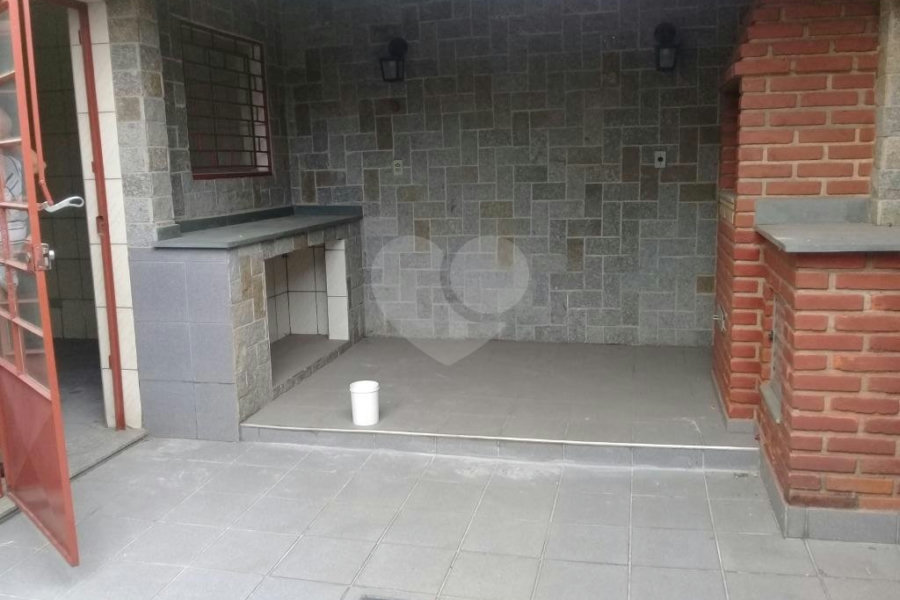 Sobrado à venda com 3 quartos, sendo 1 suíte,  em Horto, São Paulo, SP