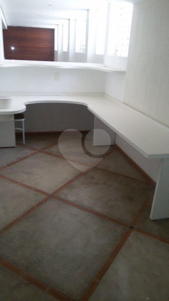 Casa à venda ou para alugar com 4 suítes no condomínio Chácara Francesa, São Paulo - SP