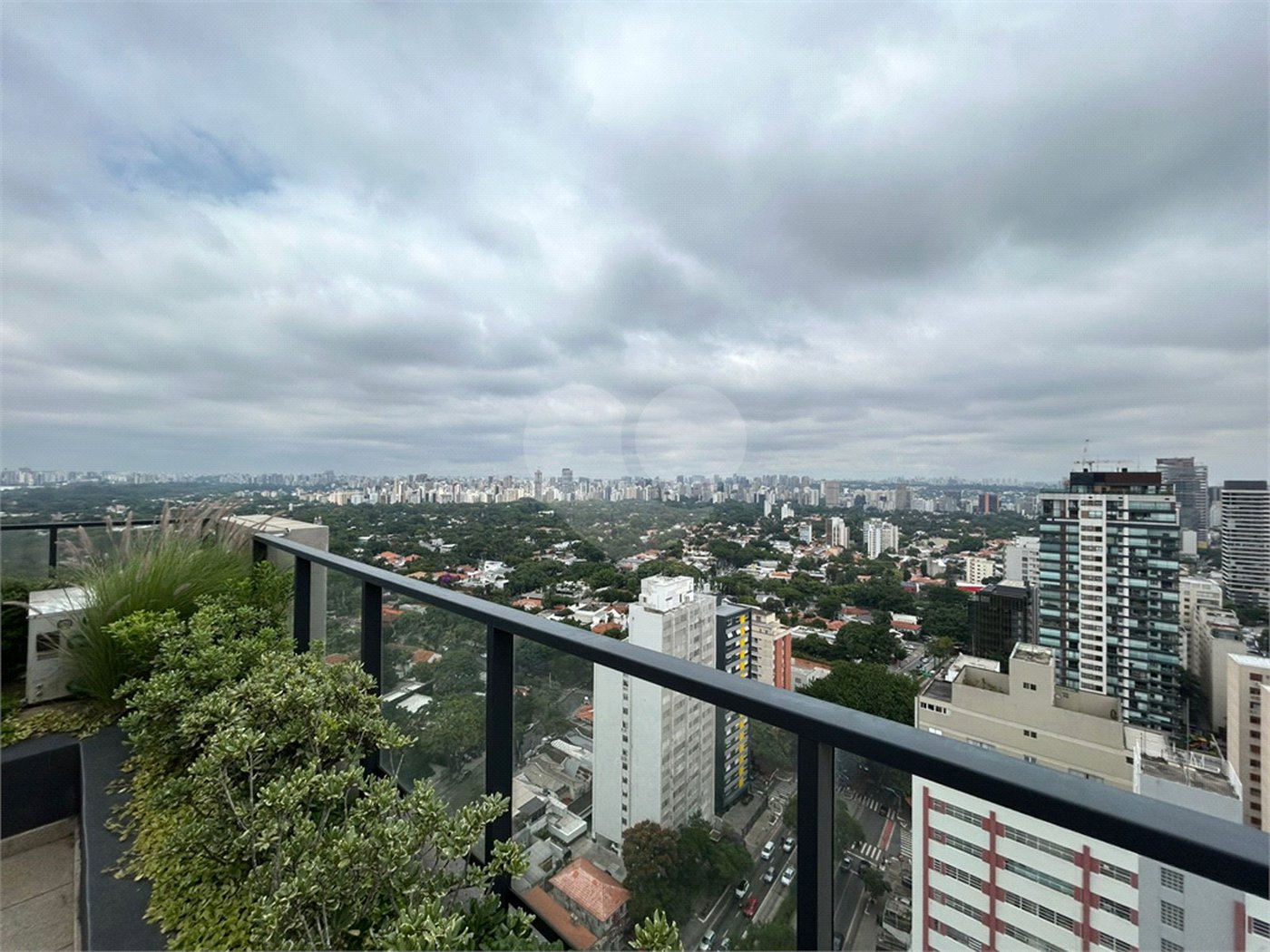 Apartamento para alugar com 1 suíte em Cerqueira César, São Paulo, SP