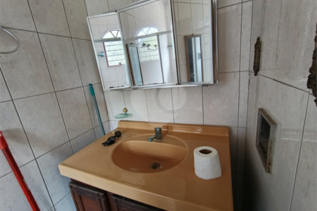 Casa à venda com 4 quartos, sendo 3 suítes, no condomínio Rancho Dirce, Sorocaba - SP