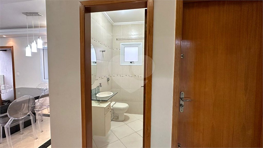 Casa à venda com 4 quartos, sendo 3 suítes, em Vila Galvão, Guarulhos, SP