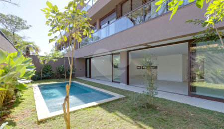 Casa à venda com 4 suítes no condomínio Casa Flora Badra, São Paulo - SP