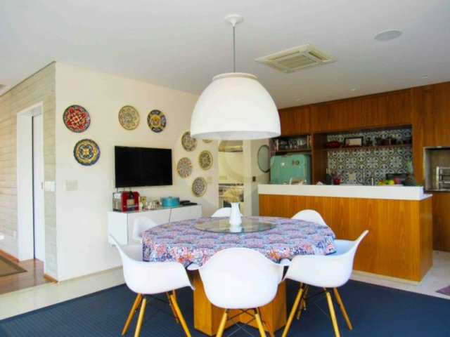 Casa à venda com 4 suítes no condomínio Bauhaus, São Paulo - SP
