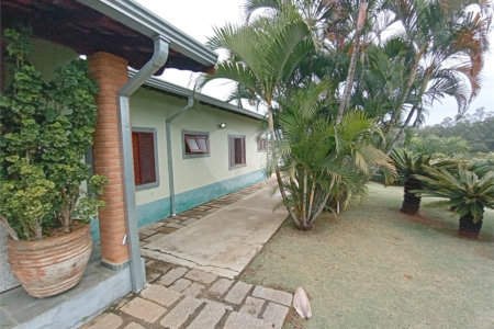 Casa à venda com 4 suítes no condomínio Estância Marambaia, Vinhedo - SP