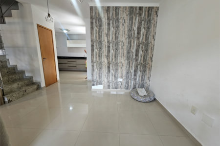 Sobrado à venda com 3 quartos, sendo 1 suíte,  em Vila Nivi, São Paulo, SP