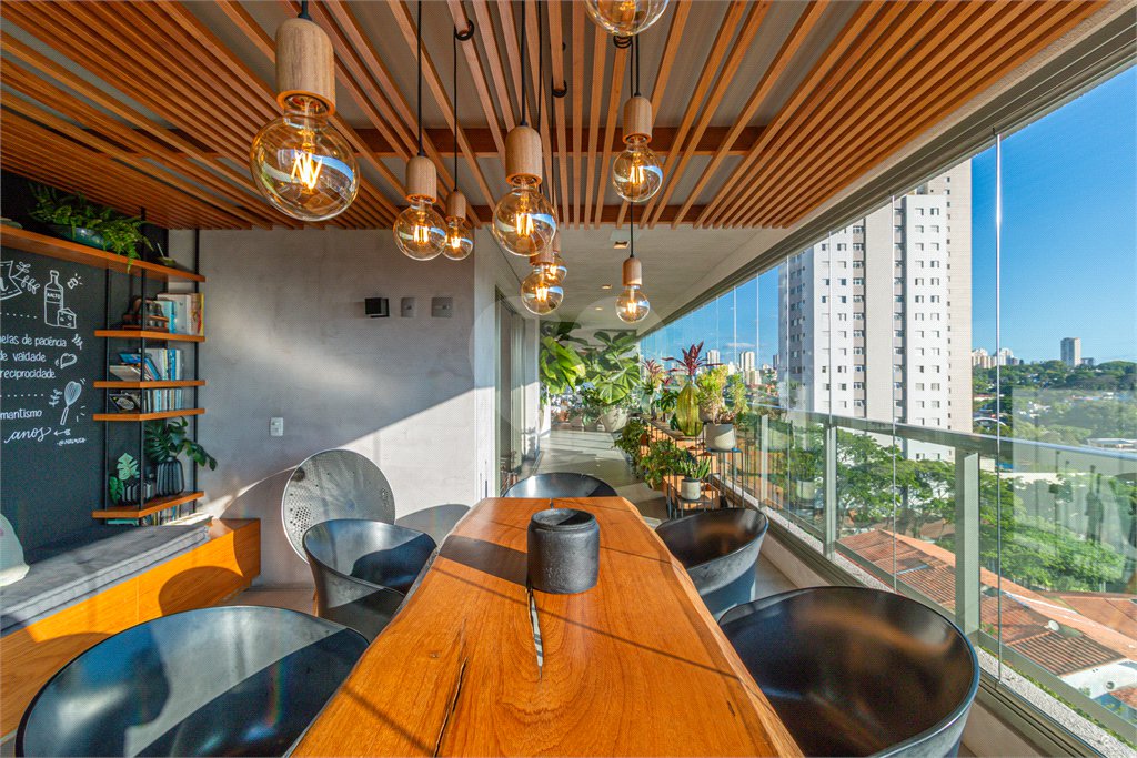 Apartamento à venda com 4 suítes em Campo Belo, São Paulo, SP