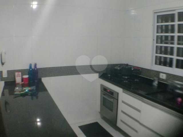 Sobrado à venda com 3 quartos, sendo 1 suíte,  em Vila Mazzei, São Paulo, SP