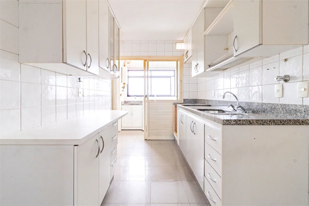 Apartamento à venda com 3 quartos, sendo 1 suíte, em Sumarezinho, São Paulo, SP