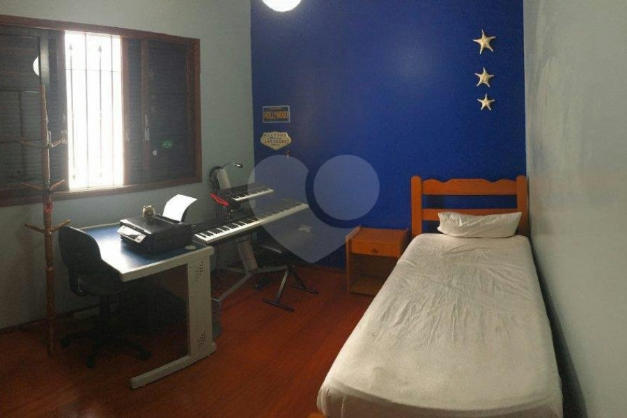 Casa à venda com 3 quartos, sendo 1 suíte, em Santana, São Paulo, SP