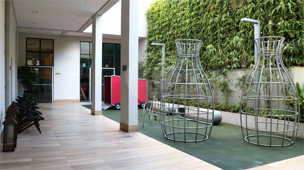 Excelente Apartamento para venda com 4 suítes, 4 vagas e lazer à venda na Vila Mariana!!