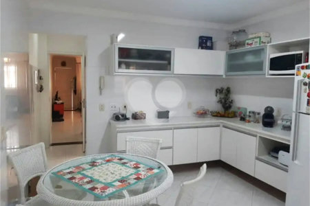 Casa à venda com 3 quartos, sendo 1 suíte, em Vila Aurora (zona Norte), São Paulo, SP