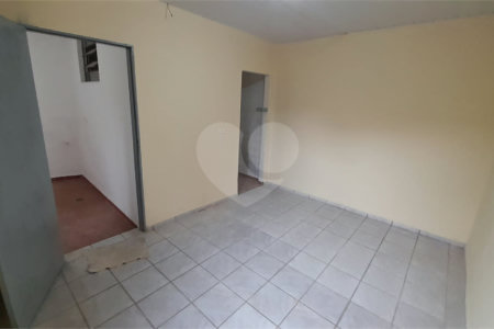 Prédio à venda com 3 quartos, sendo 2 suítes, em Vila Nivi, São Paulo, SP