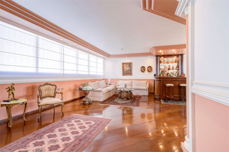 Apartamento à venda com 4 suítes em Moema, São Paulo, SP