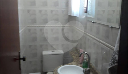 Casa à venda com 3 quartos, sendo 1 suíte,  no condomínio Horto Residence, São Paulo - SP