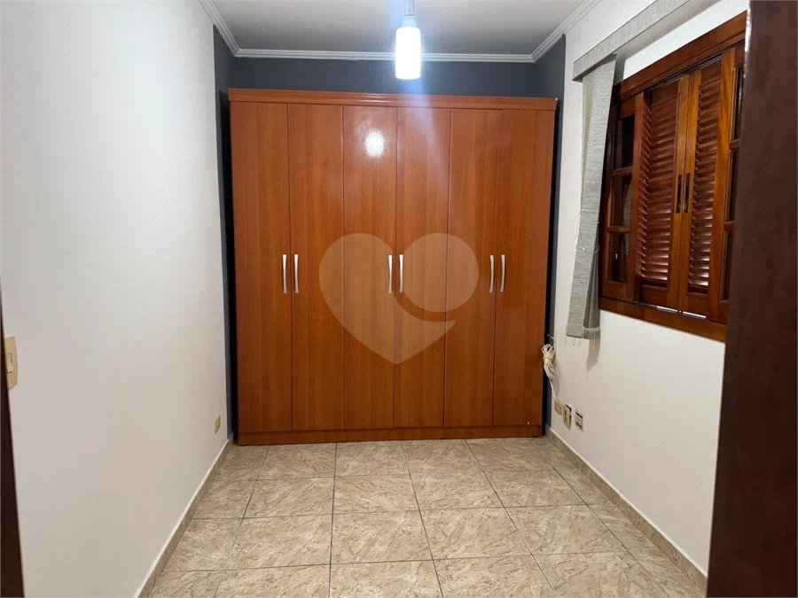 Sobrado à venda ou para alugar com 3 suítes em Vila Sônia, São Paulo, SP