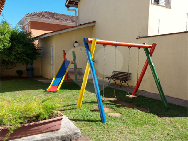 Casa à venda com 3 quartos, sendo 1 suíte,  no condomínio Vila das Macieiras, São Paulo - SP