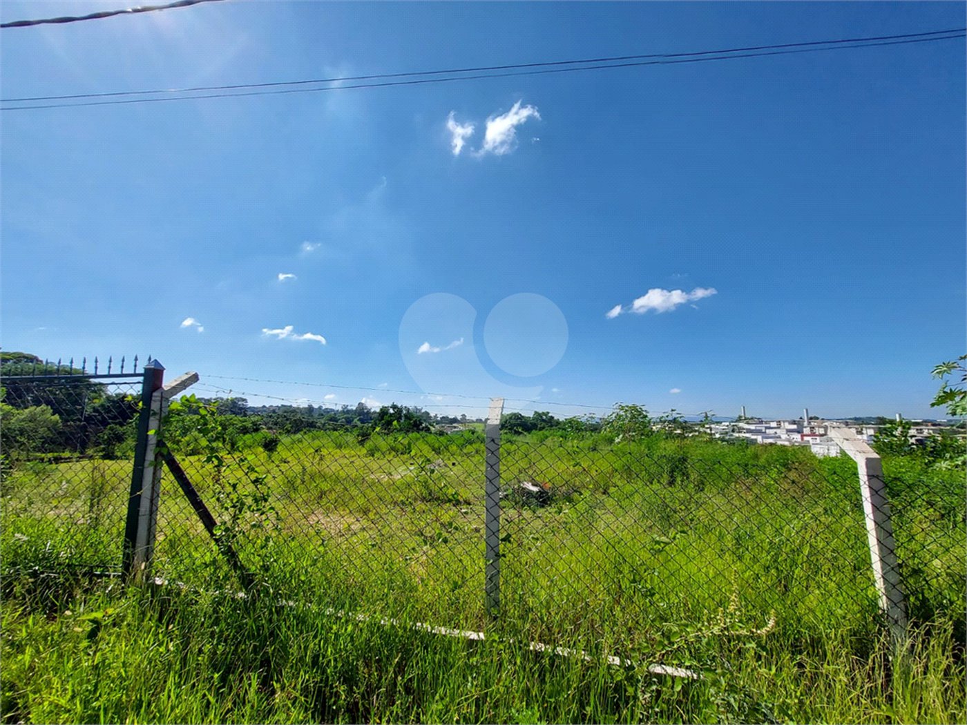 Terreno à venda com 1 suíte em Vista Alegre, Vinhedo, SP