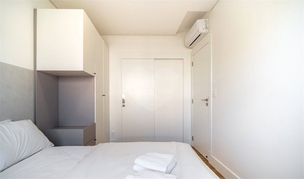 Apartamento à venda com 3 suítes em Jurerê, Florianópolis, SC