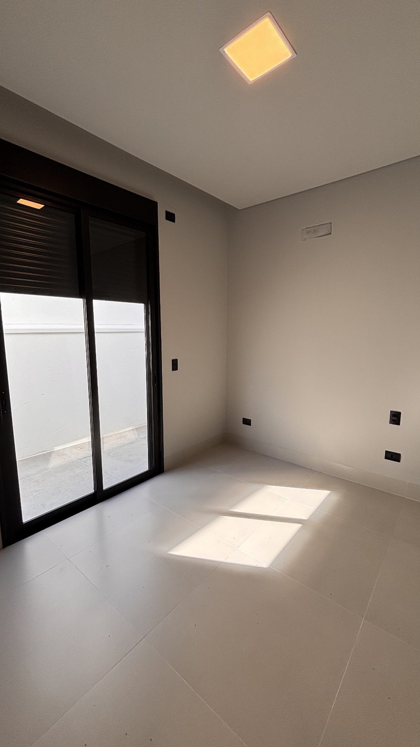 Casa à venda com 4 quartos, sendo 2 suítes, no condomínio Residencial Damha Belvedere, Presidente Prudente - SP
