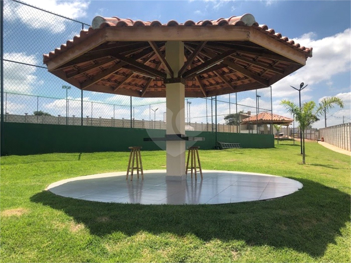 Casa à venda com 3 quartos, sendo 1 suíte,  no condomínio Vila Ytu, Indaiatuba - SP