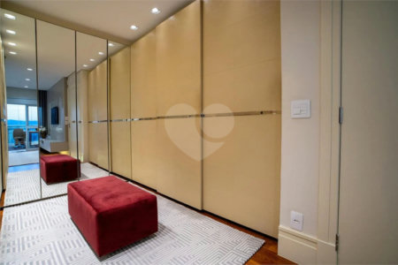 Apartamento à venda com 4 quartos, sendo 3 suítes, em Alto da Mooca, São Paulo, SP