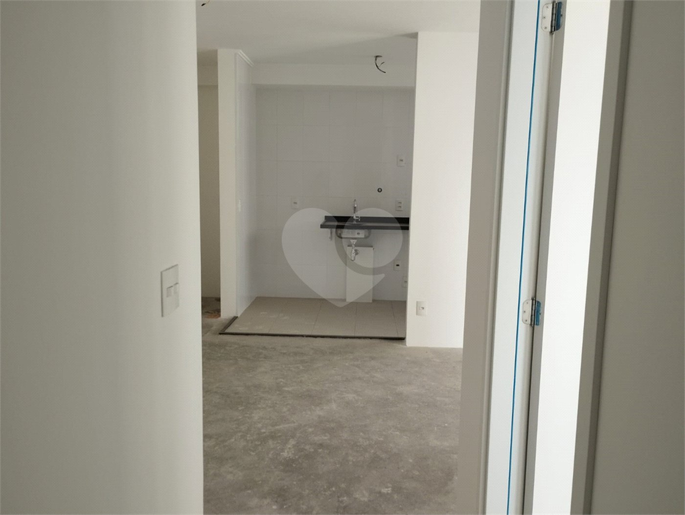 Apartamento à venda com 2 quartos, sendo 1 suíte, em Jardim Flor da Montanha, Guarulhos, SP