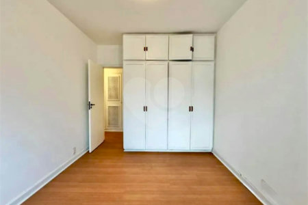 Apartamento à venda com 3 quartos, sendo 1 suíte,  em Leblon, Rio de Janeiro, RJ