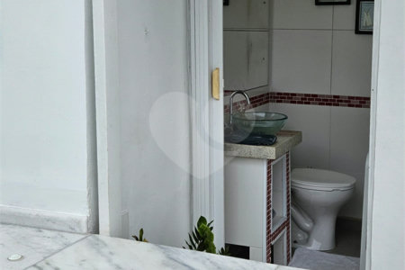 Sobrado à venda com 4 quartos, sendo 3 suítes, em Vila Monumento, São Paulo, SP
