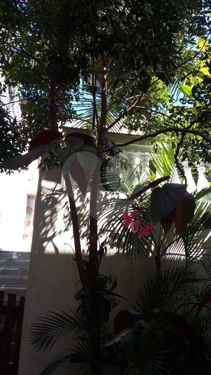 Sobrado à venda com 3 suítes em Chora Menino, São Paulo, SP