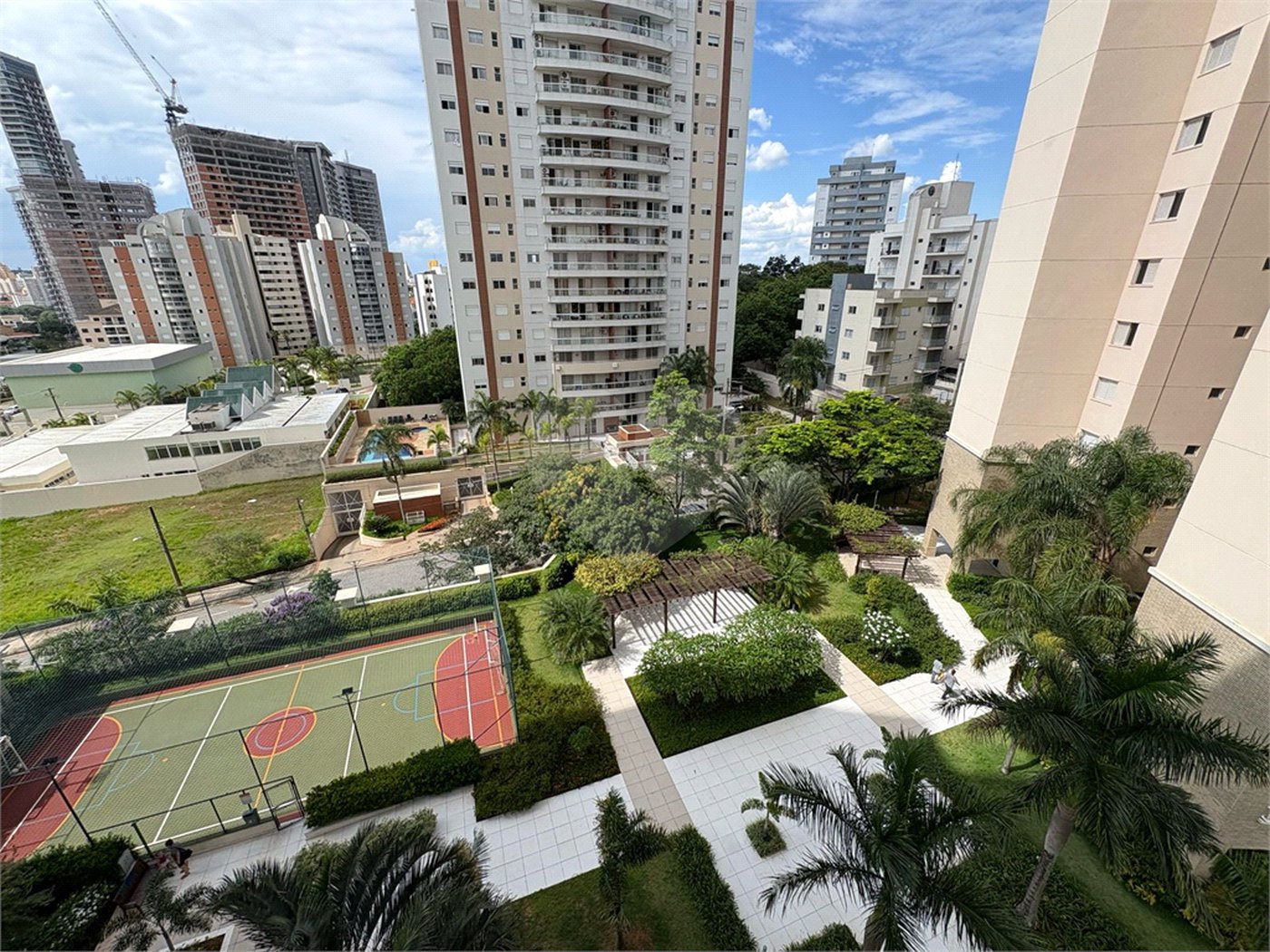 Apartamento à venda com 3 suítes em Jardim Portal da Colina, Sorocaba, SP
