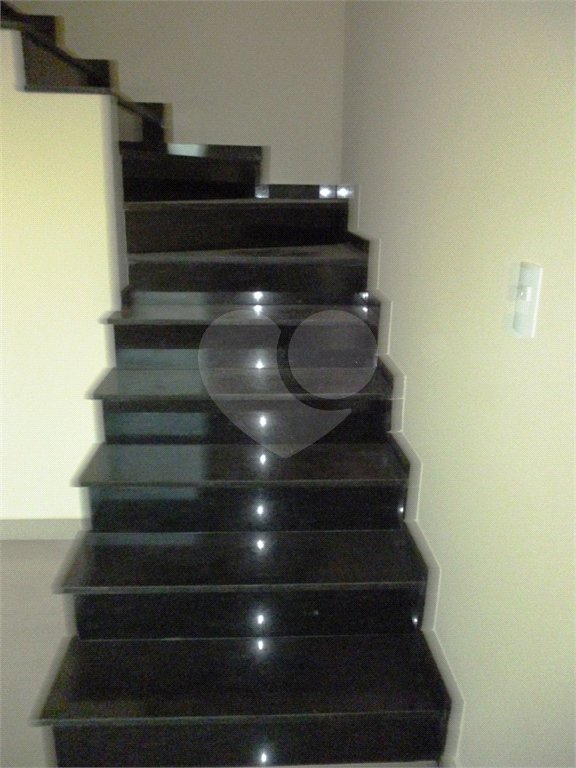 Casa à venda com 3 quartos, sendo 1 suíte,  no condomínio Residencial Vila Primavera (zona Norte), São Paulo - SP