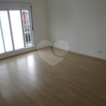 Casa à venda com 4 quartos, sendo 2 suítes, em Moema, São Paulo, SP