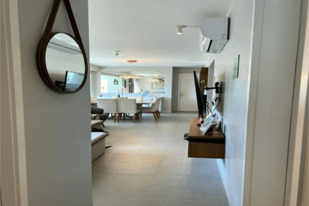Apartamento à venda com 3 suítes em Jardim Caboré, São Paulo, SP