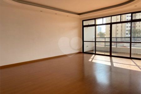 Apartamento à venda com 3 suítes no Centro, Araraquara, SP