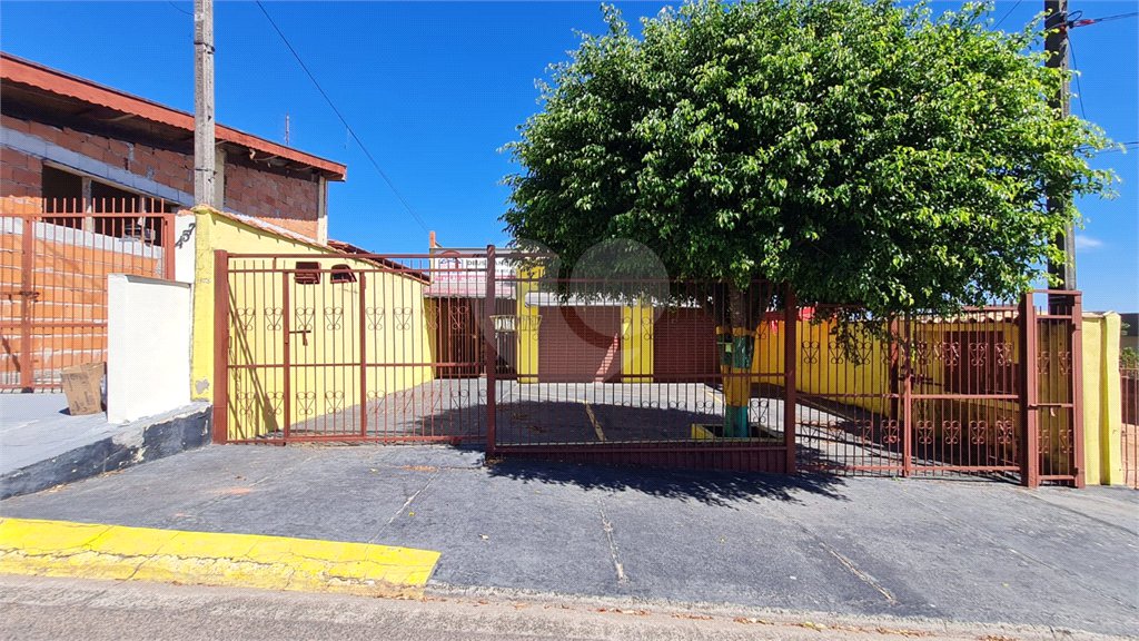Casa à venda com 5 quartos em Ivoturucaia, Jundiaí, SP