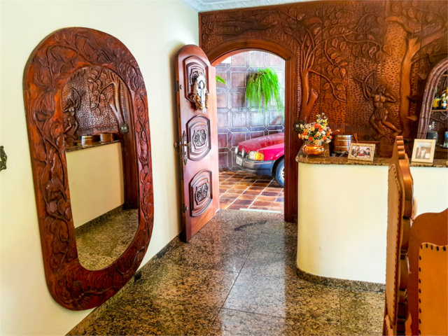 Sobrado à venda com 4 quartos, sendo 2 suítes,  em Santana, São Paulo, SP