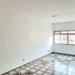 Casa à venda com 3 quartos, sendo 1 suíte, em Santana, São Paulo, SP