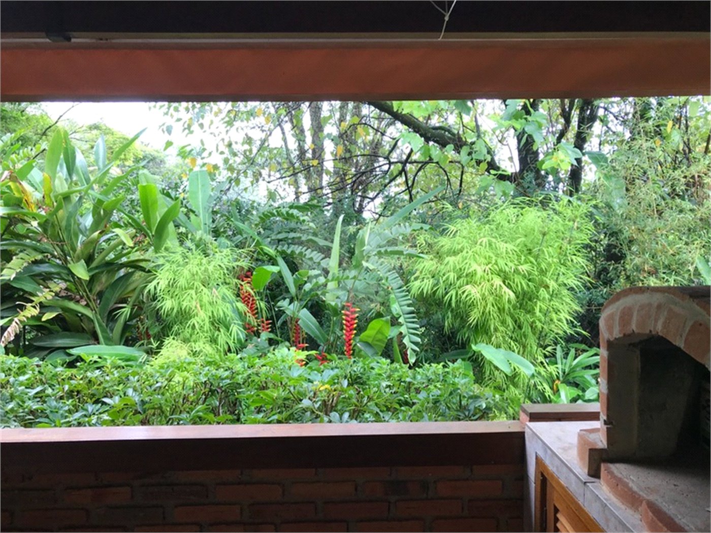 Casa à venda com 5 quartos, sendo 3 suítes, no condomínio Recanto das Flores, Indaiatuba - SP