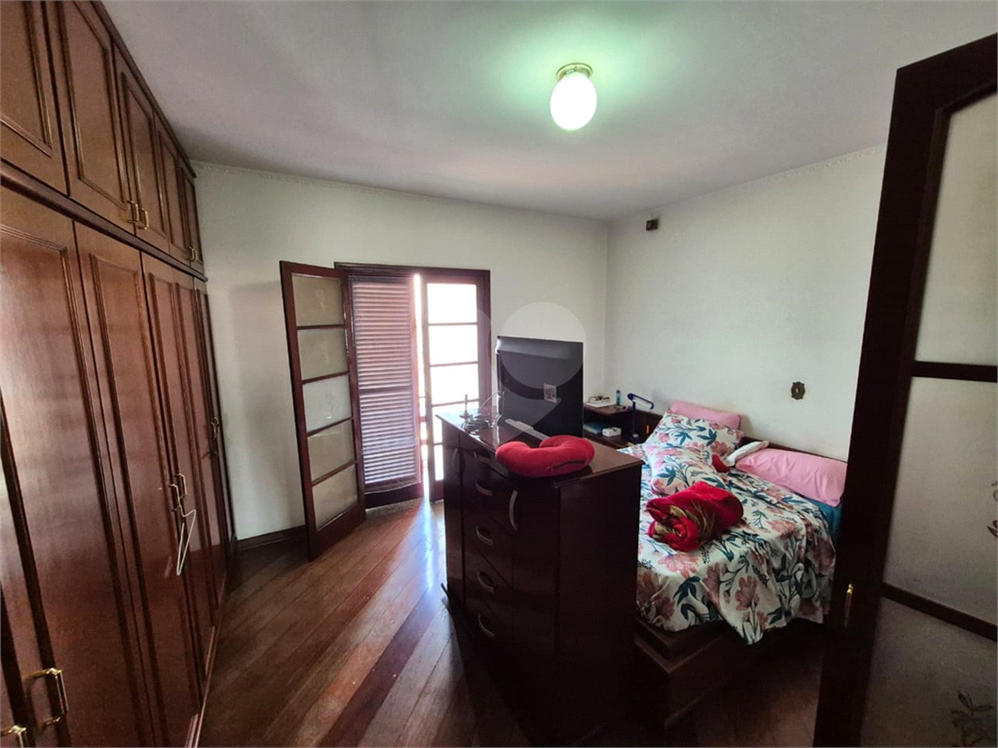 Casa à venda com 3 quartos, sendo 1 suíte, em Parque São Domingos, São Paulo, SP