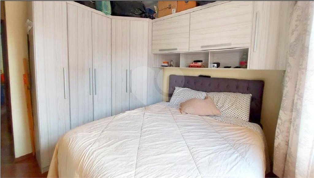 Casa à venda com 2 suítes no condomínio Residencial Sabará, São Paulo - SP