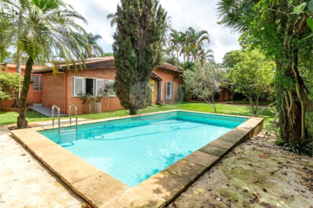 Casa térrea com 3 quartos sendo 1 suíte 2 vagas á venda em Alto da Boa Vista, São Paulo - SP