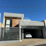 Casa à Venda no Bairro Santa Júlia – Ampla, Moderna e Bem Localizada