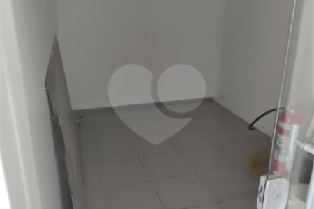 Sala Comercial na Prestigiada Alameda Lucas Nogueira Garcez