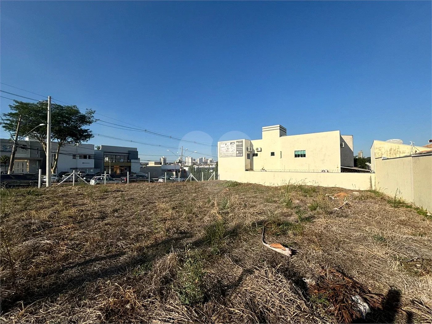 Terreno à venda em Jardim Esplanada - SP