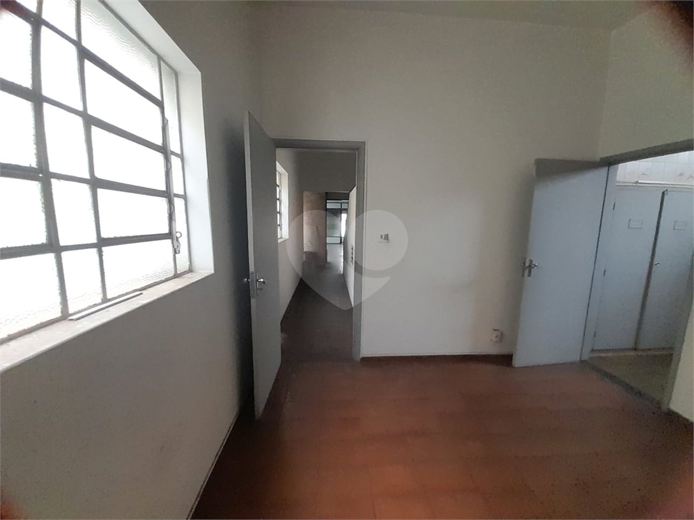 Prédio Comercial na Av. São Carlos - Excelente Oportunidade no Centro da Cidade