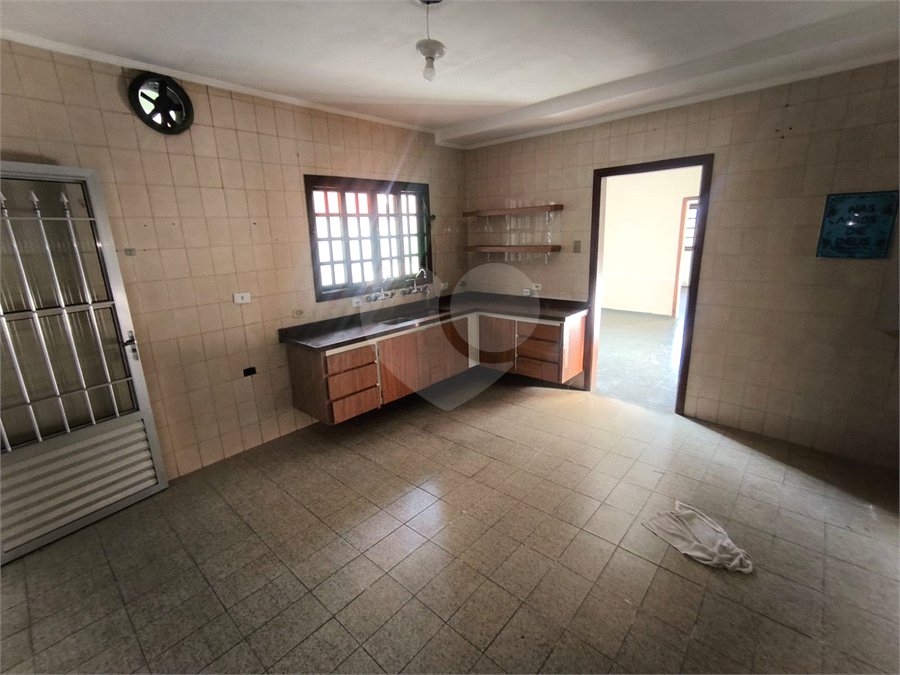 Casa à venda com 3 quartos em Jardim das Esmeraldas, São Paulo, SP