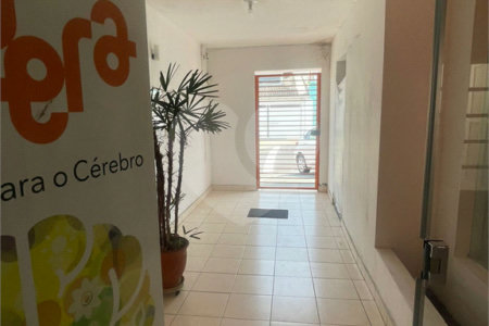 Casa Térrea à venda com 4 quartos em Vila Oliveira, Mogi das Cruzes, SP