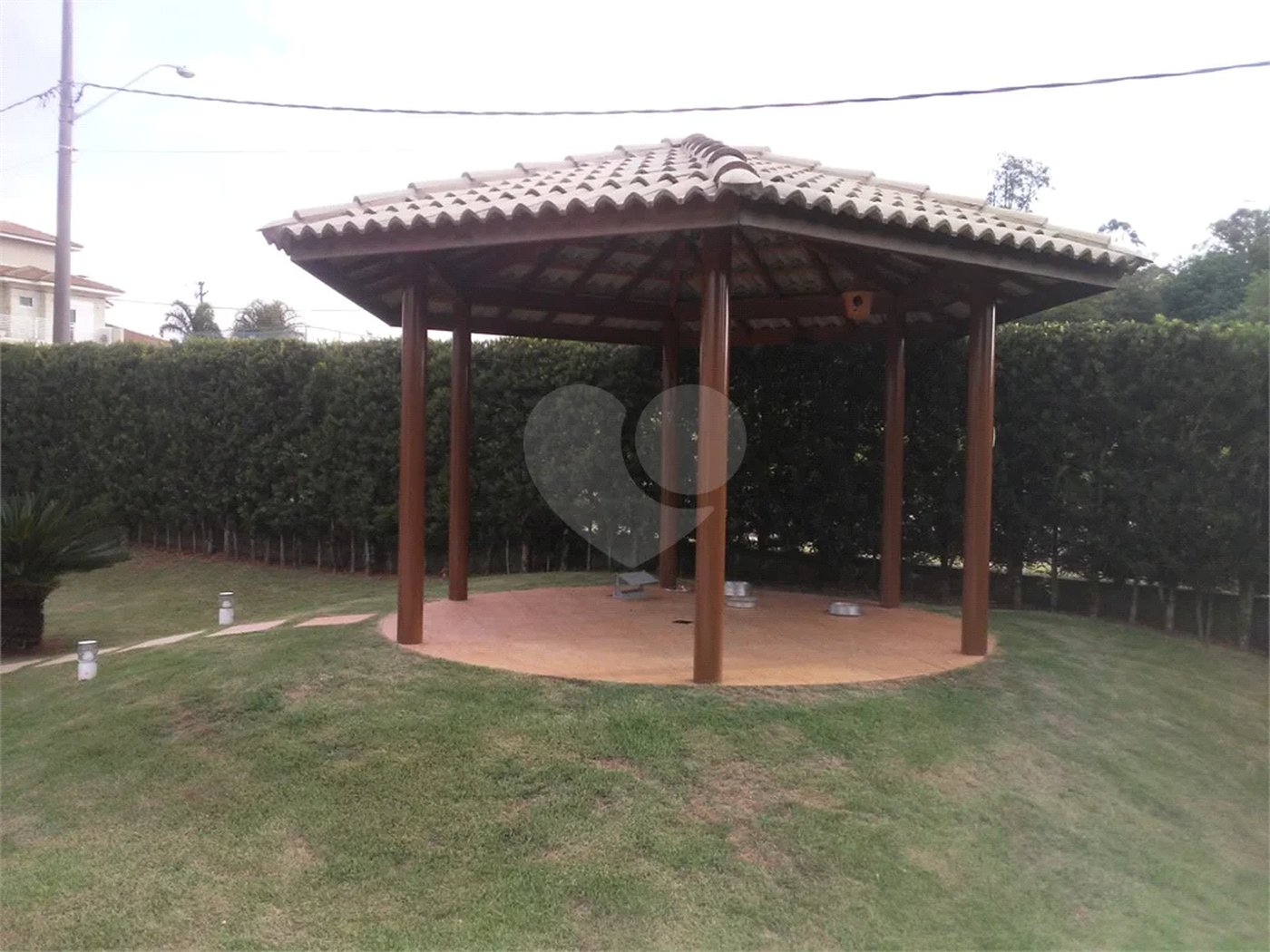Casa à venda com 3 suítes no condomínio Residencial dos Lagos, Itupeva - SP