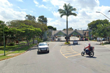 Casa à venda com 4 quartos, sendo 2 suítes,  no condomínio São Paulo Ii, Cotia - SP